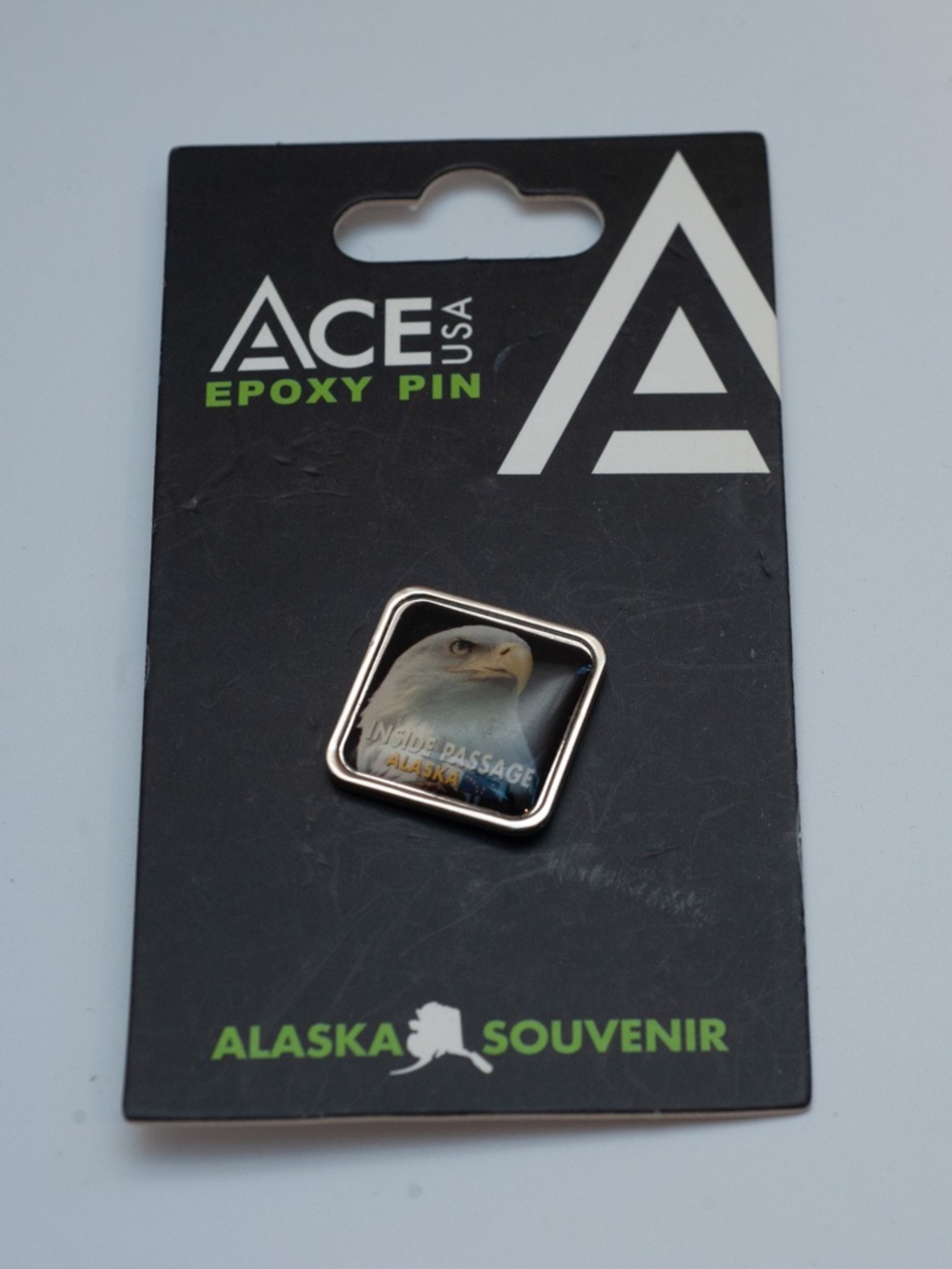 Ace USA Epoxy Pin Bald Eagle Alaska Souvenir New